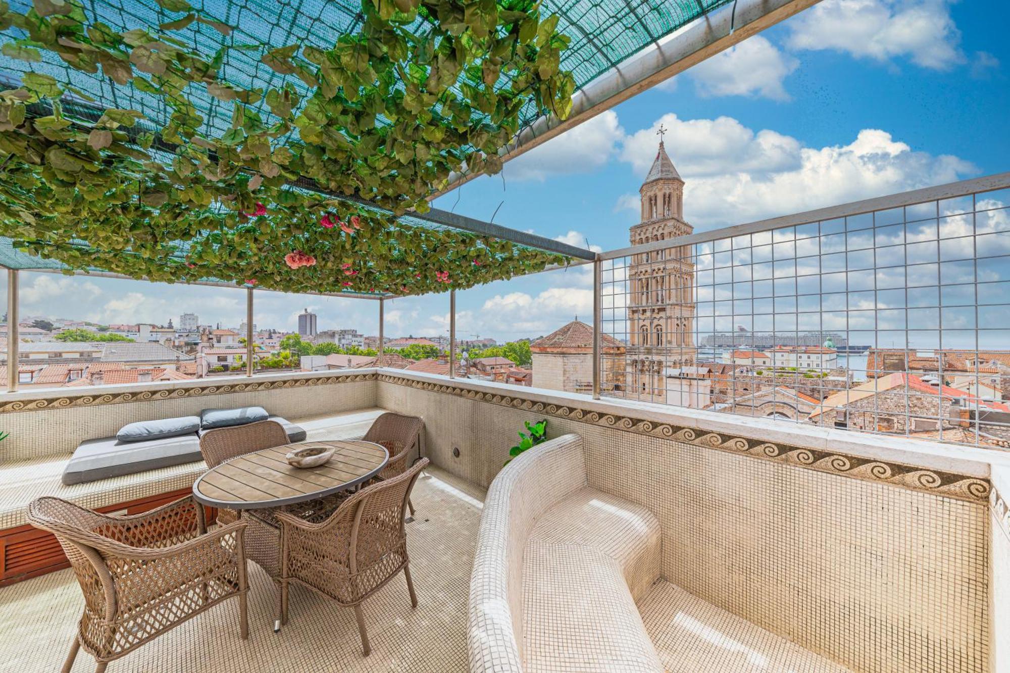 Augubio Penthouse *